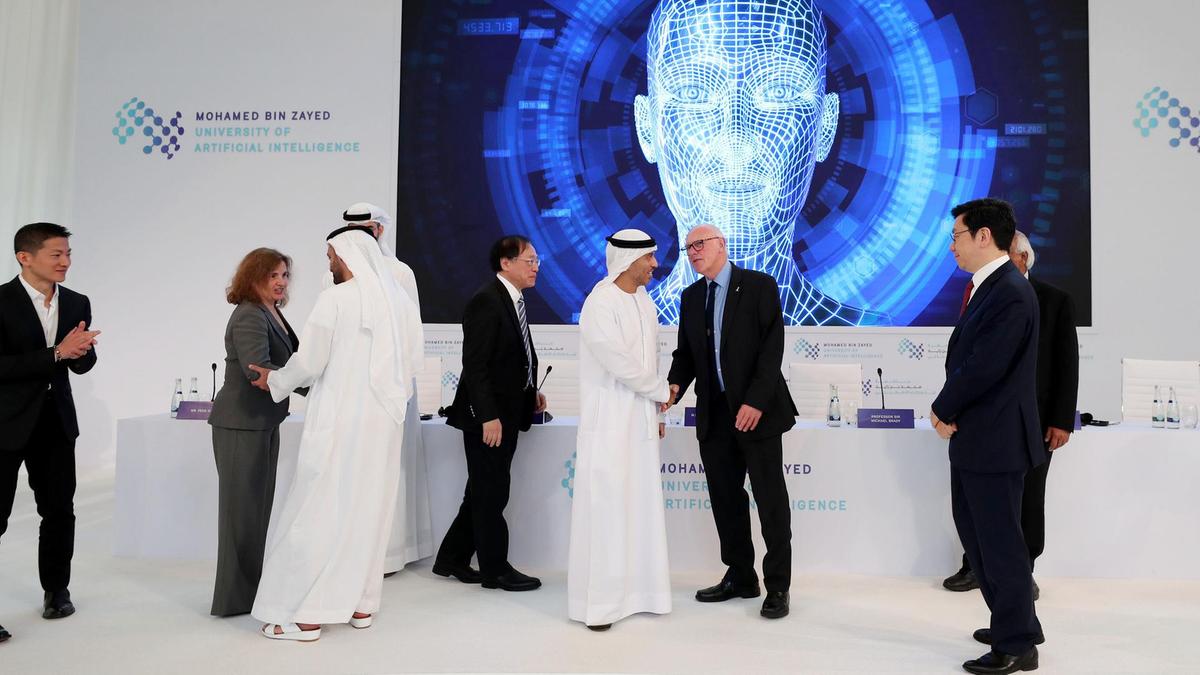 Prima universitate din lume dedicată Inteligentei Artificiale se deschide în Abu Dhabi